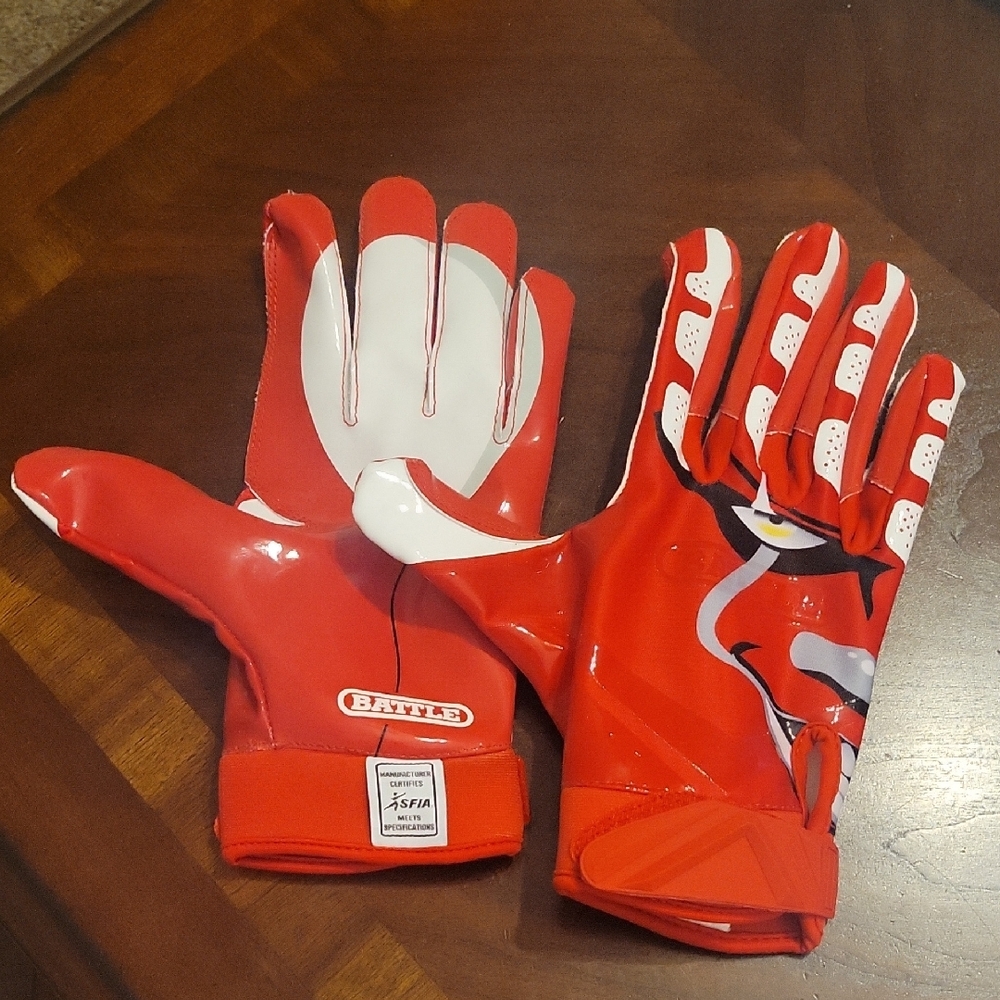 PENNYWISE FOOTBALL GLOVES